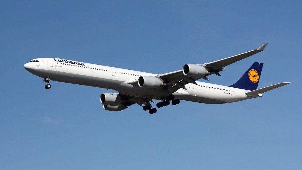 A Lufthansa Airbus A340-600